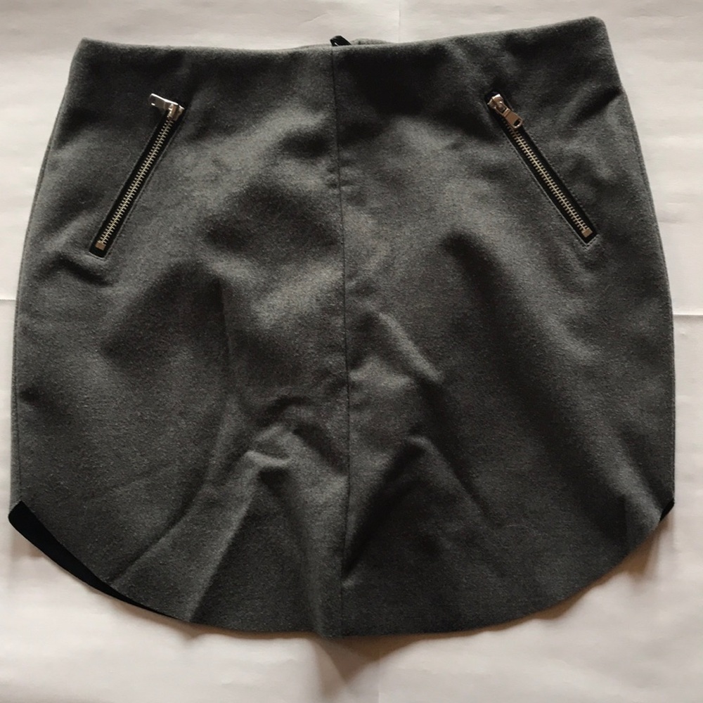 Grey wool skirt